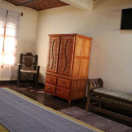 Hotel Castillo Santa Cecilia Тапалпа Екстериор снимка