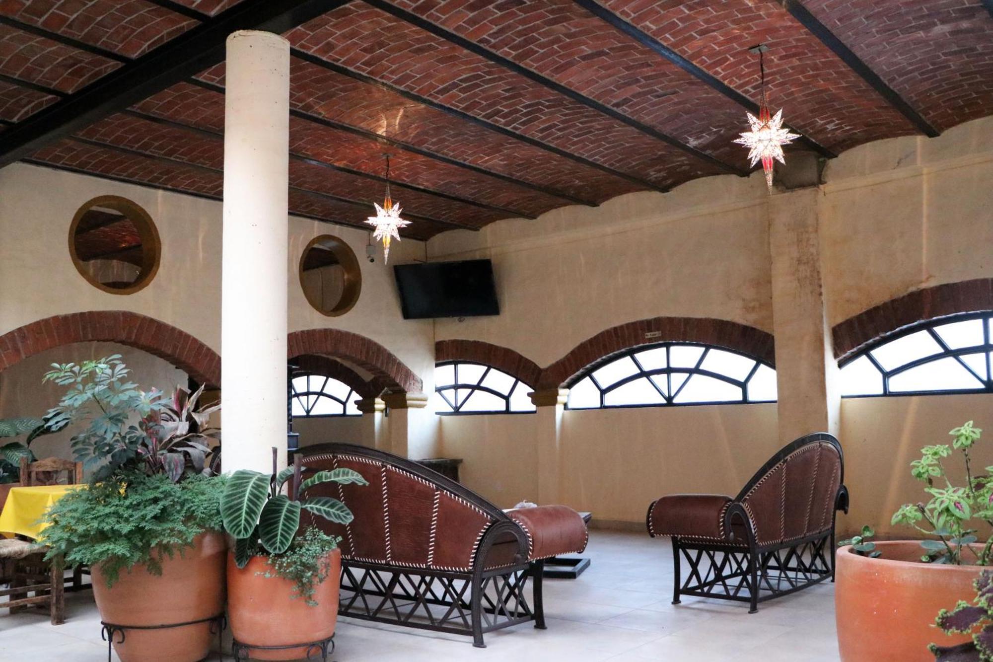 Hotel Castillo Santa Cecilia Тапалпа Екстериор снимка